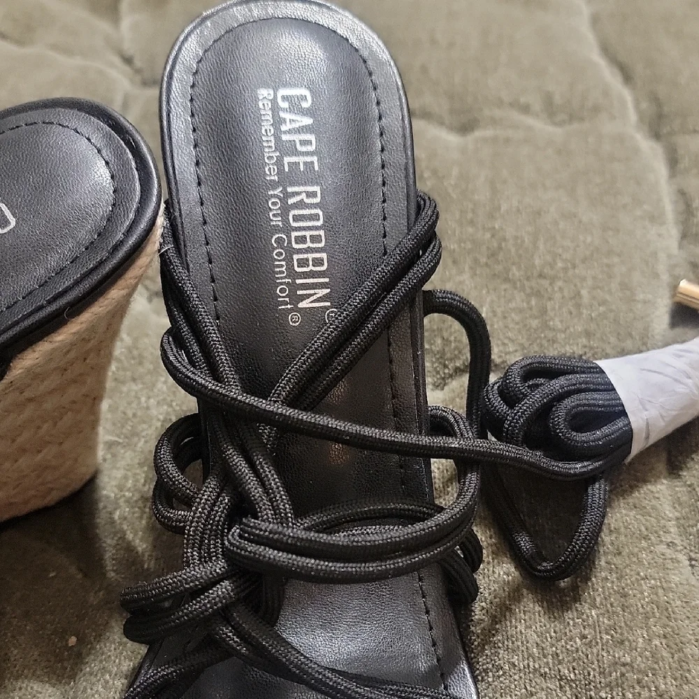 Cape Robbin Black and Tan Wedge Sandals